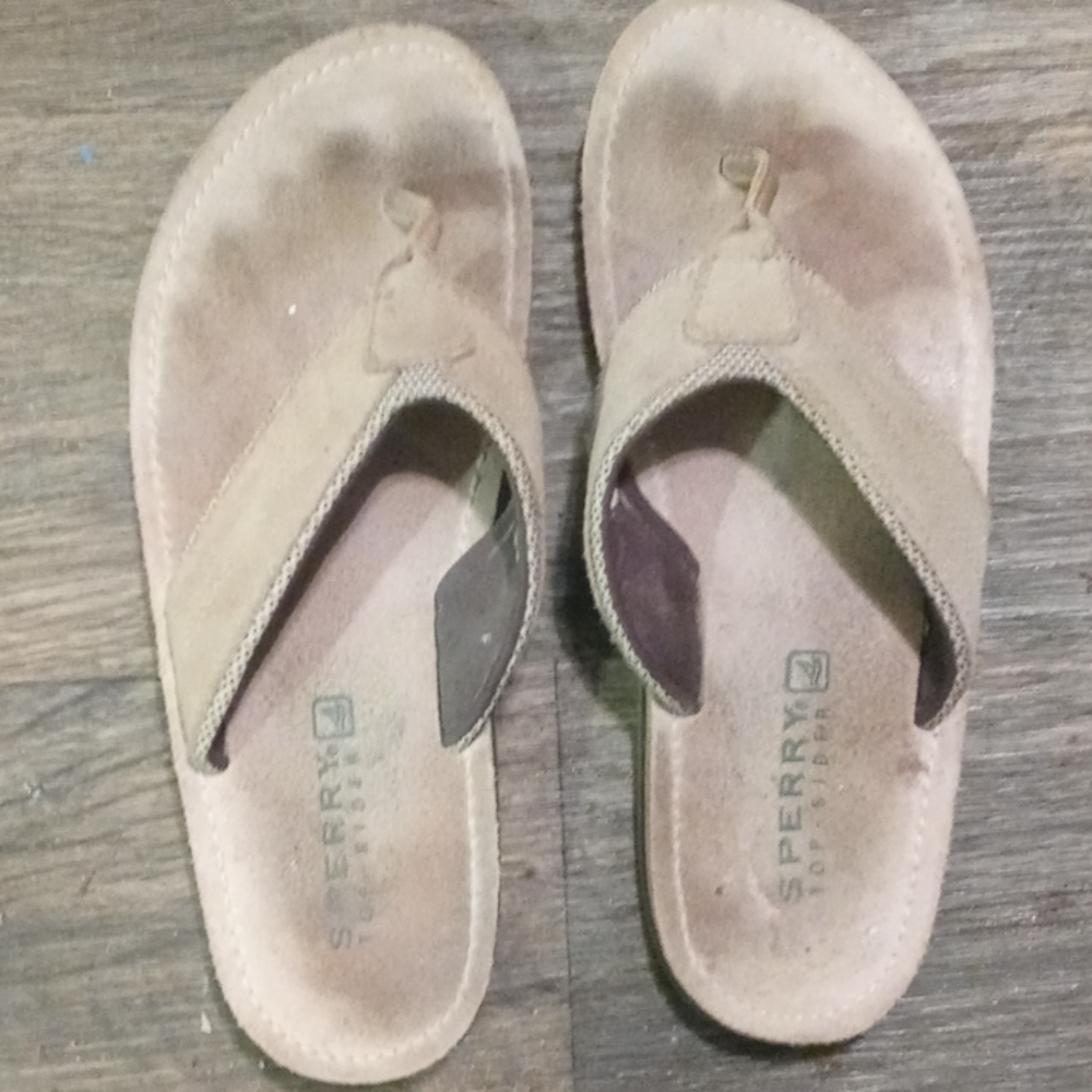Sperry top sider flops
